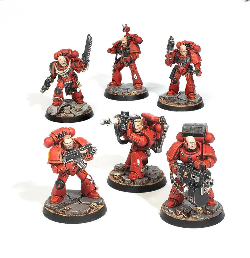 Warhammer 40000 space marine models with herardry from mayo gaa